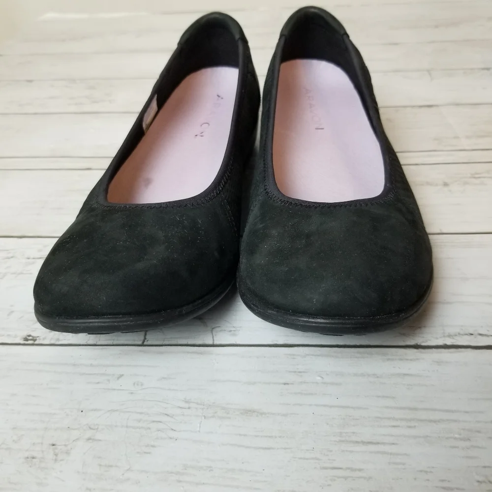 Aravon Abbey Suede Textured Ballet Loafers